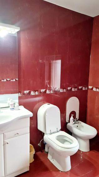 Casă cu 7 camere cu Teren 508 Mp în Nicolae Grigorescu