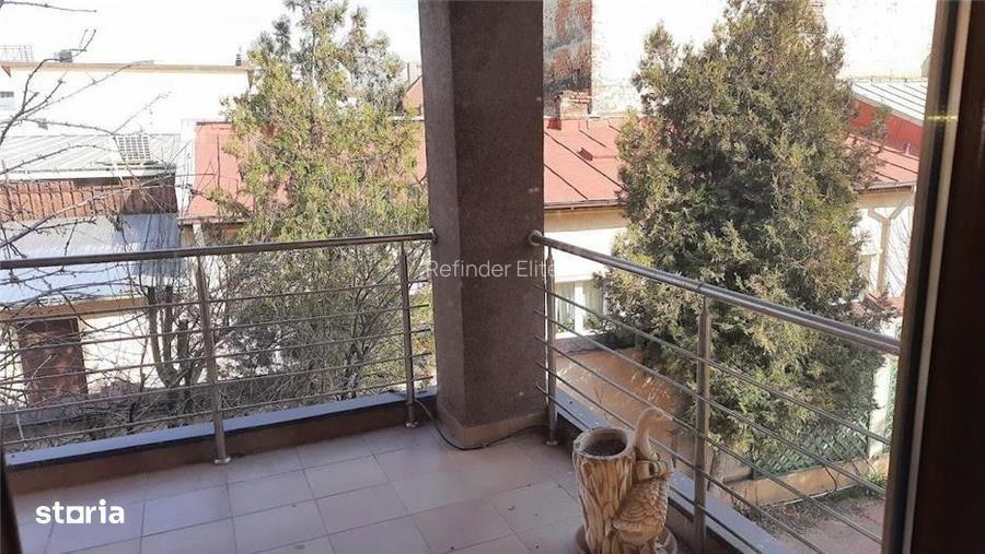 Casă cu Teren 785 Mp în Obor