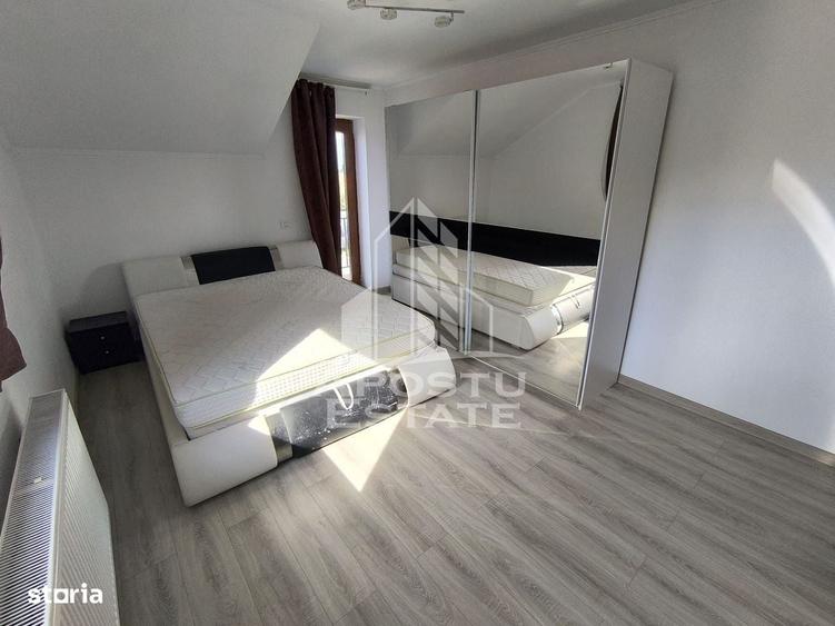 Casă cu 4 camere în Dumbrăvița
