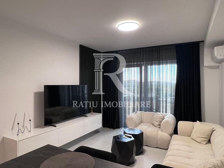 Apartament cu 3 camere decomandat, mobilat în Nufărul