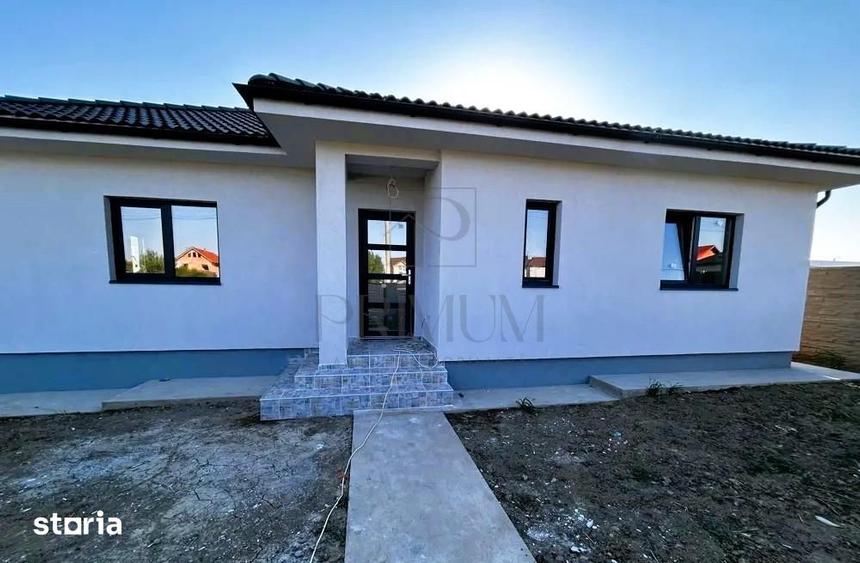 Casă cu 4 camere cu Teren 565 Mp în Șag