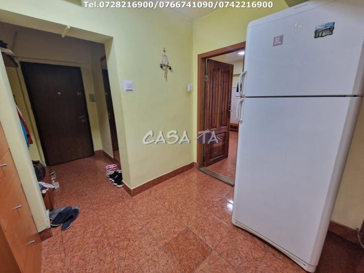 Apartament cu 2 camere decomandat în Central