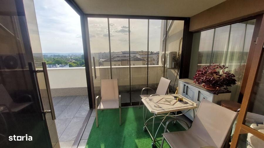 Apartament cu 4 camere, mobilat în Central