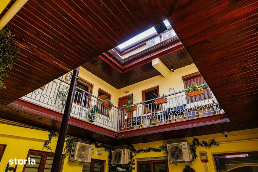 Apartament cu 3 camere decomandat în P-ța Unirii