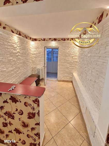 Apartament cu 2 camere decomandat în Calea București
