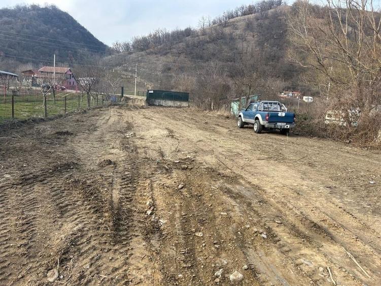 Spațiu comercial, în Divici