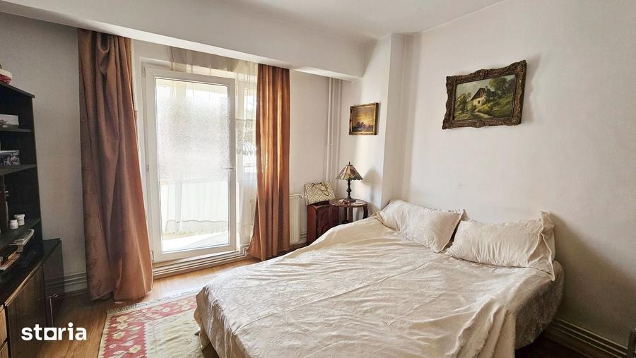 3 camere , cf I , Centrul Civic Str. Toamnei, aproape de AFI Bra?ov - 2
