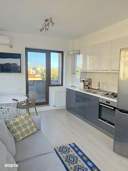 Apartament cu 2 camere decomandat în Tomis Plus
