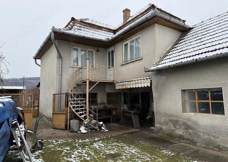 Casă cu 3 camere în Urvind