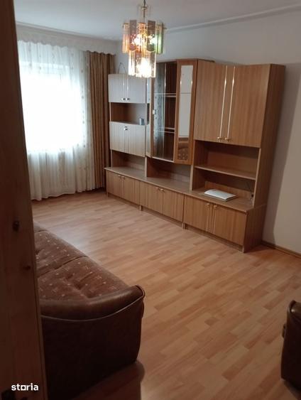 Apartament cu 2 camere decomandat în Nicolina