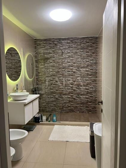 Apartament ultrafinisat cu balcon, 61 mp, zona strada Florilor. - 6