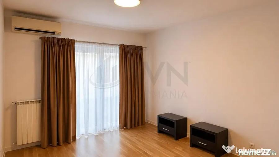 Apartament cu 4 camere decomandat în Pipera