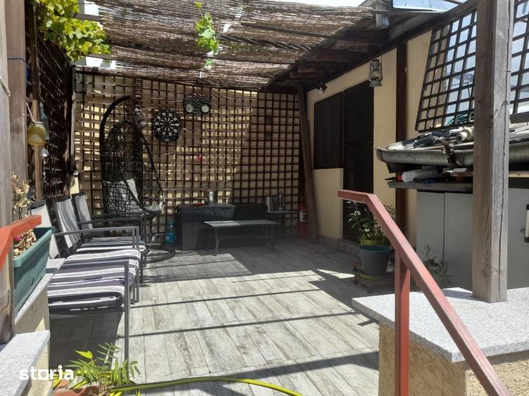 Casă cu 4 camere cu Teren 30 Mp în Grivița