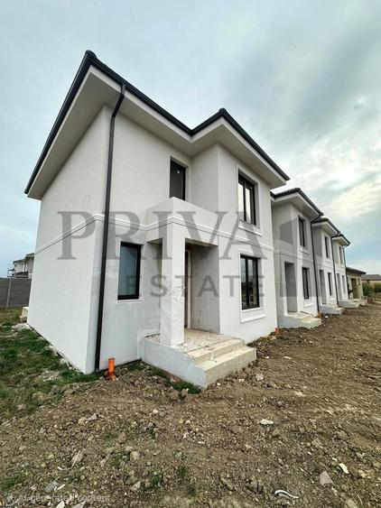 Casă cu 3 camere cu Canalizare în Calea Urseni