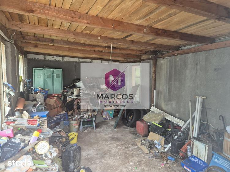 Casă cu 4 camere cu Teren 1726 Mp în Central