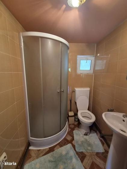 Casă cu 4 camere în Vernești