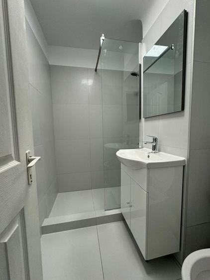 Apartament cu 2 camere decomandat în Vest