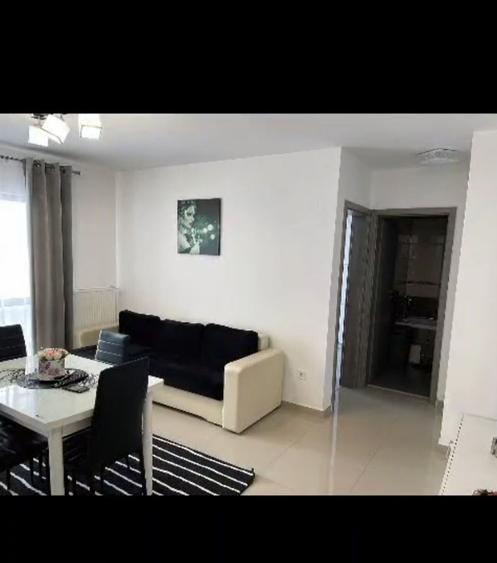 Apartament cu 2 camere semidecomandat în Exterior Vest