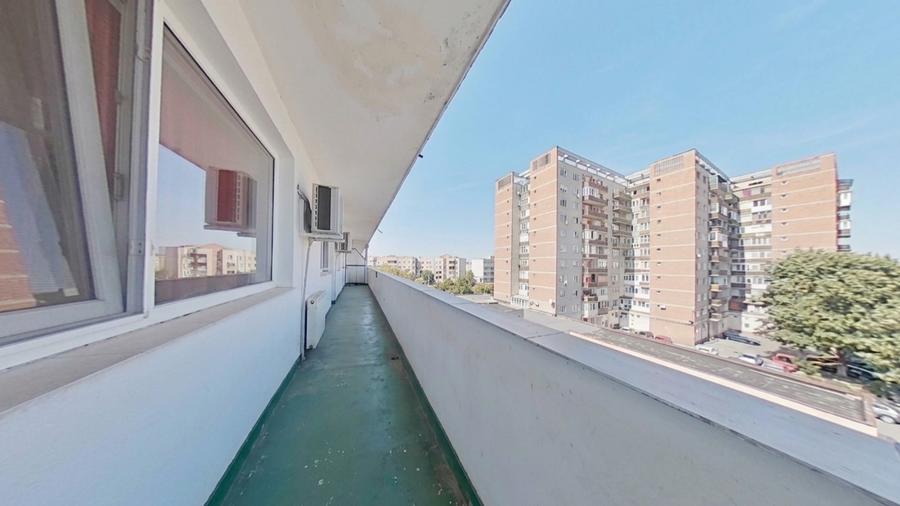Apartament cu 3 camere semidecomandat, mobilat în P-ța Gării