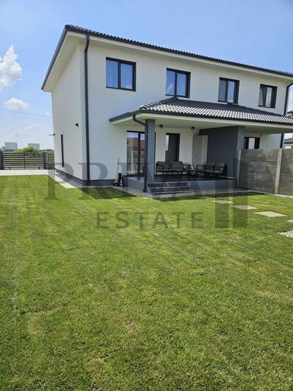 Duplex cu 4 camere cu Canalizare în Moșnița Nouă