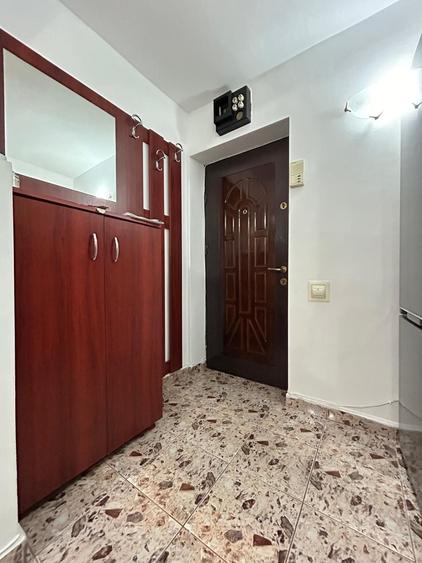 Apartament cu 2 camere decomandat în Cetate