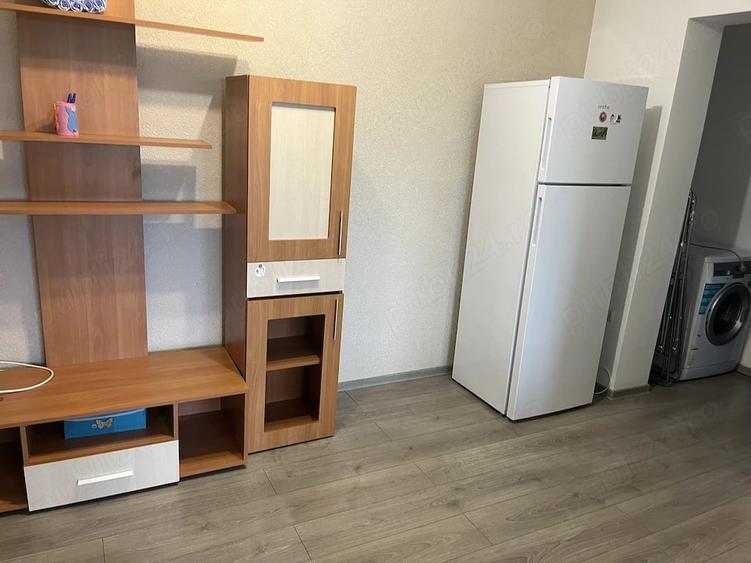Apartament cu 3 camere decomandat în Giroc