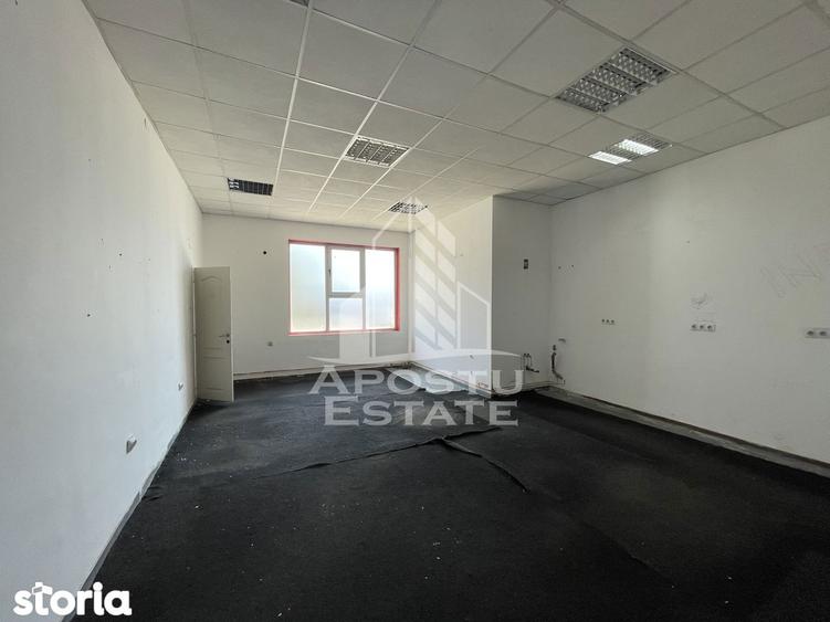 Spațiu comercial, de 255 mp, în Ronaț