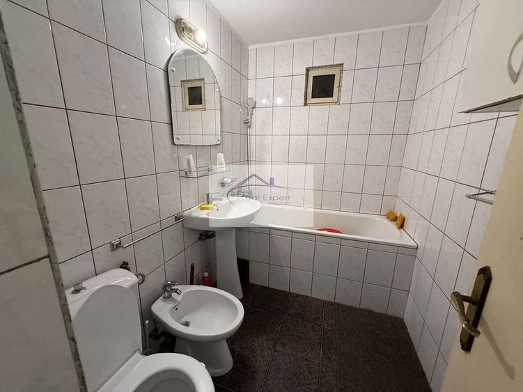 Apartament cu 2 camere decomandat în Zorilor