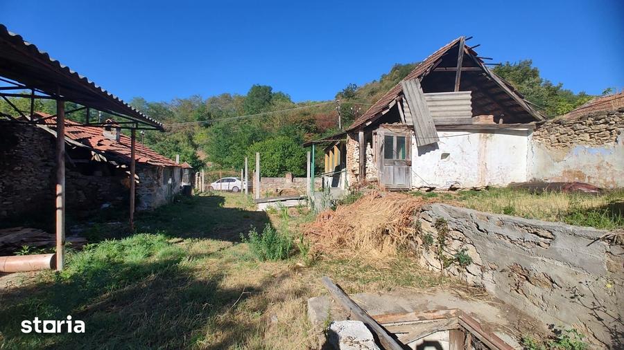 Casă cu 2 camere cu Teren 1330 Mp în Rapoltu Mare