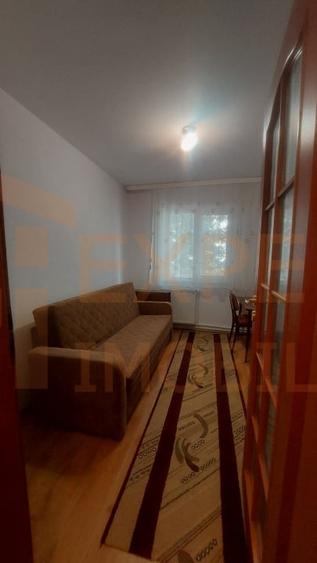 Apartament cu 3 camere semidecomandat în Tomis Nord