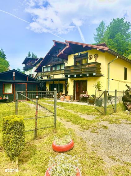 Casă cu 6 camere cu Teren 417 Mp în Clăbucet