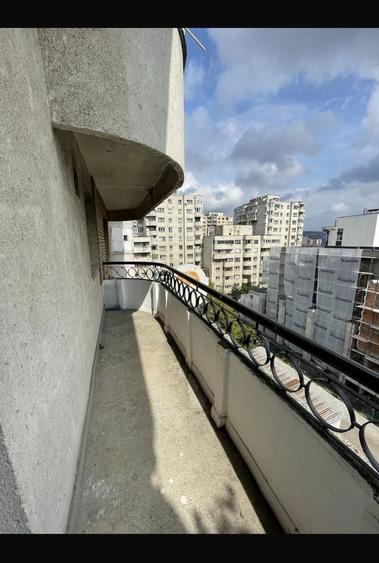 Apartament cu 2 camere decomandat în Dosu Bricii