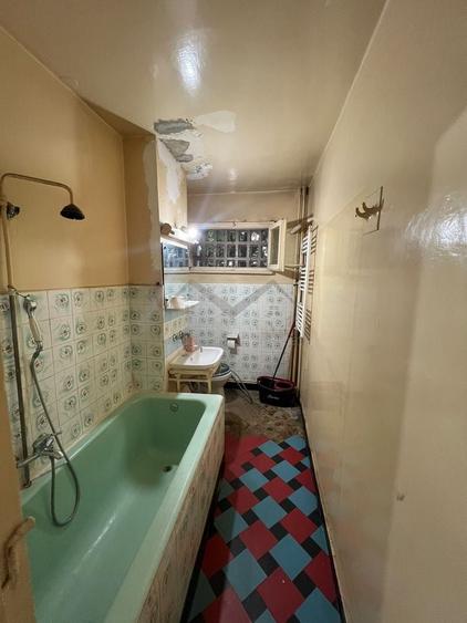 Apartament cu 2 camere nedecomandat în Podu Roș