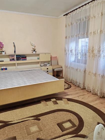 Casă cu Teren 1000 Mp în Central