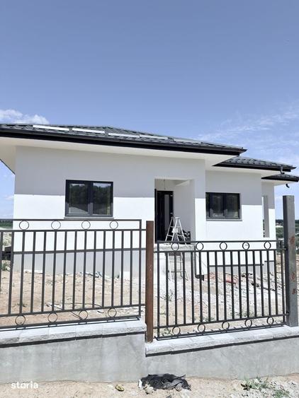 Casă cu 4 camere în Central
