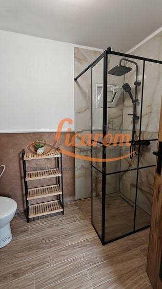 Apartament cu 4 camere decomandat, mobilat în Răcădău