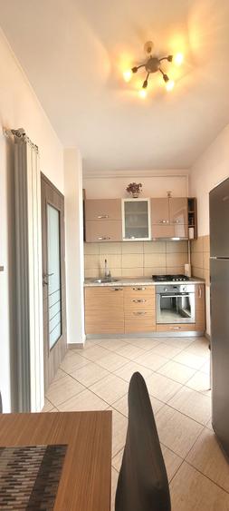 Penthouse cu 3 camere decomandat în Titan