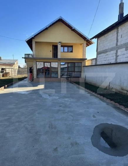 Casă individuală cu 6 camere cu Canalizare în Prepeliac