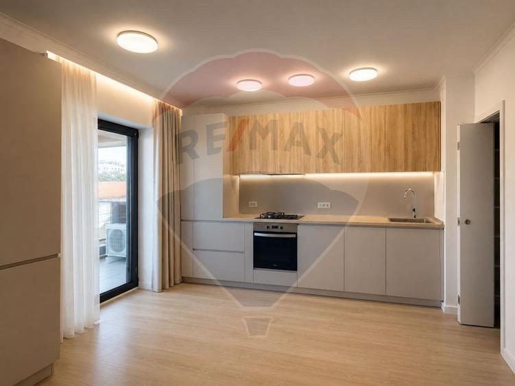 Apartament cu 3 camere, mobilat în Dacia