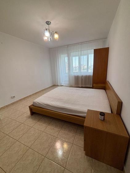 Apartament cu 3 camere în Dristor
