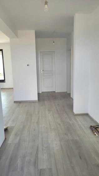 Casă cu 2 camere cu Teren 650 Mp în Chicerea