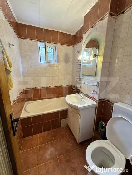 Apartament cu 2 camere semidecomandat în Central