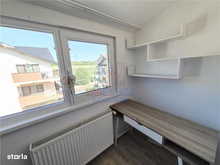 Apartament cu 3 camere în Valea Adâncă