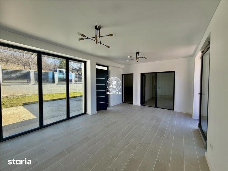 Casă cu 4 camere cu Teren 500 Mp în Bârnova