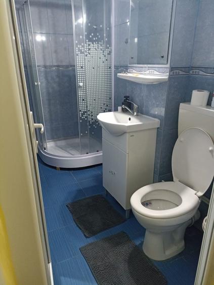 Garsonieră decomandată în Central