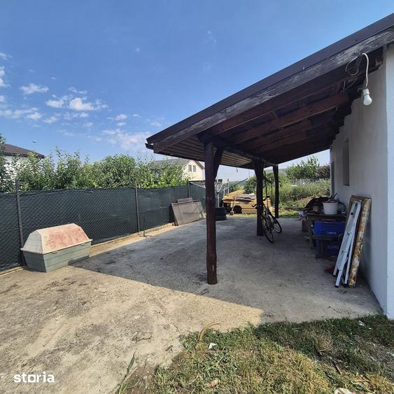 Casă cu 5 camere cu Teren 500 Mp în Frumușeni