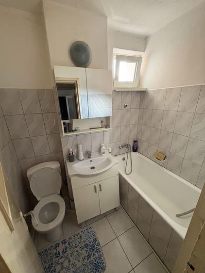Apartament cu 2 camere semidecomandat în Mărăței