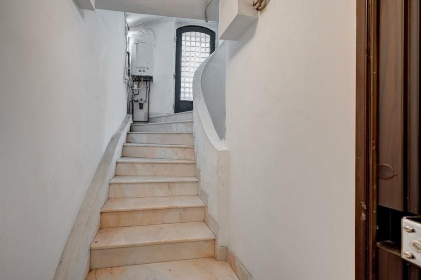 Garsonieră decomandată în Domenii