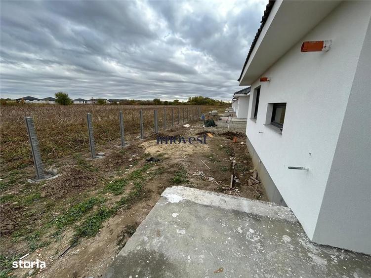Casă cu 4 camere cu Teren 350 Mp în Odoreu