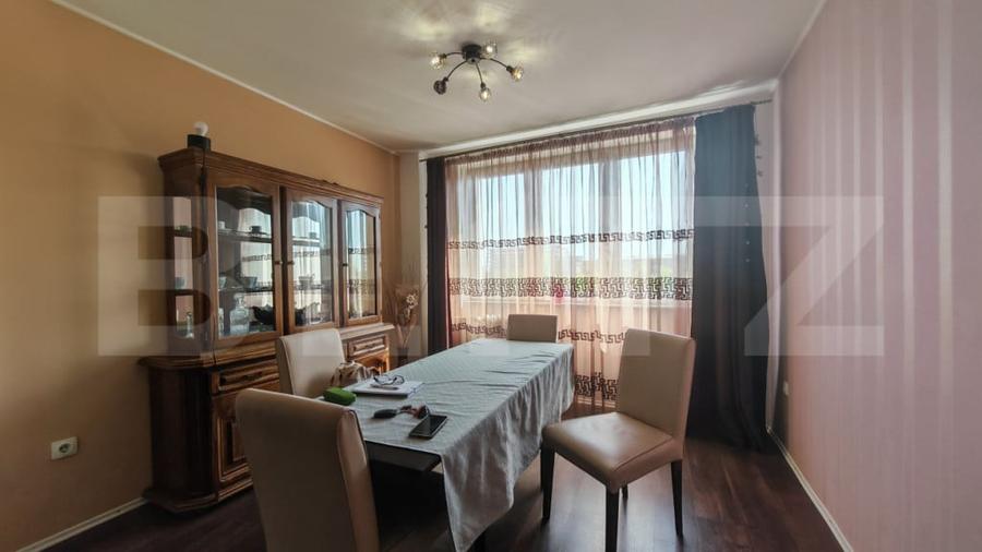 Apartament 4 camere decomandat, etaj intermediar, Splaiul Cr - 1
